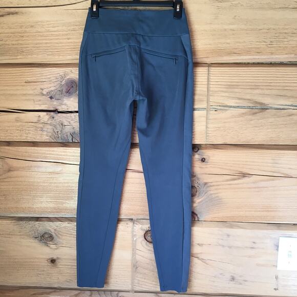 Athleta Headlands Hybrid Trek Tight - Size 4 - Picture 6 of 8